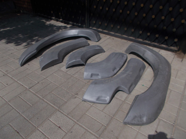 Силовые расширители арок стеклопластиковые на Toyota Land Cruiser 100 (11кг) купить недорого с доставкой в Томск